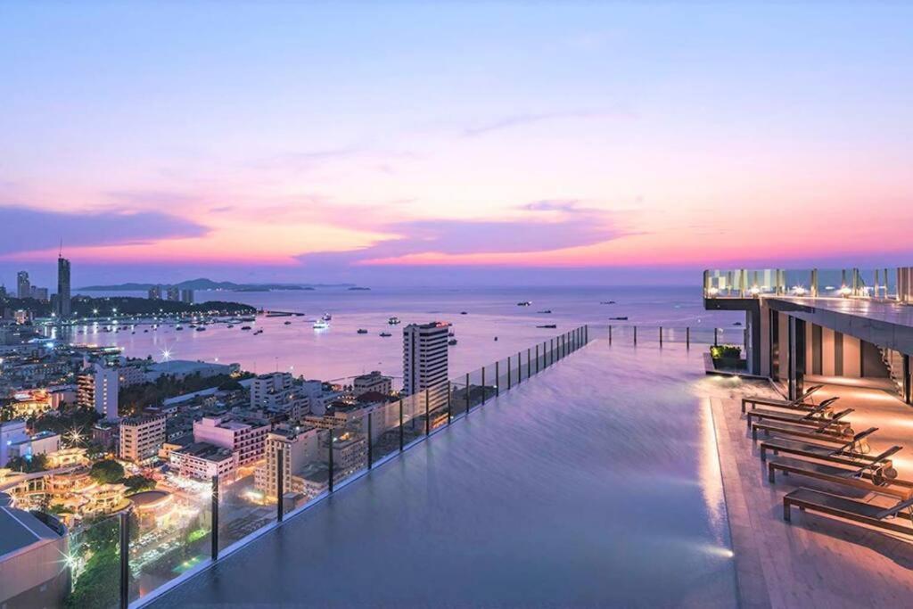 Central Pattaya - Sea View Large Balcony Condo With Infinity Pool Екстер'єр фото