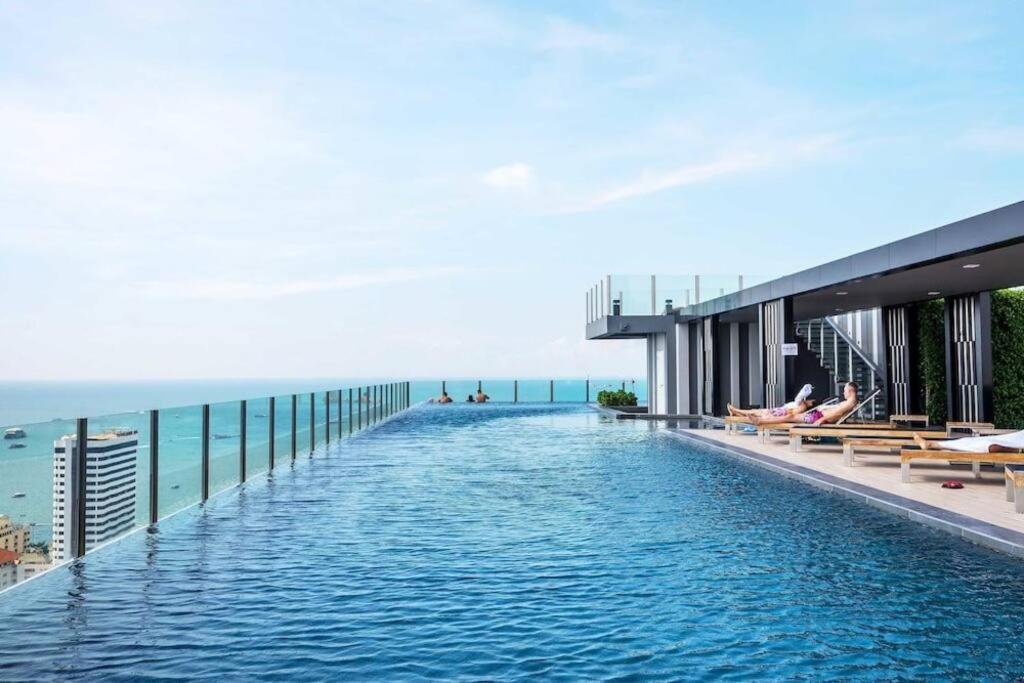 Central Pattaya - Sea View Large Balcony Condo With Infinity Pool Екстер'єр фото