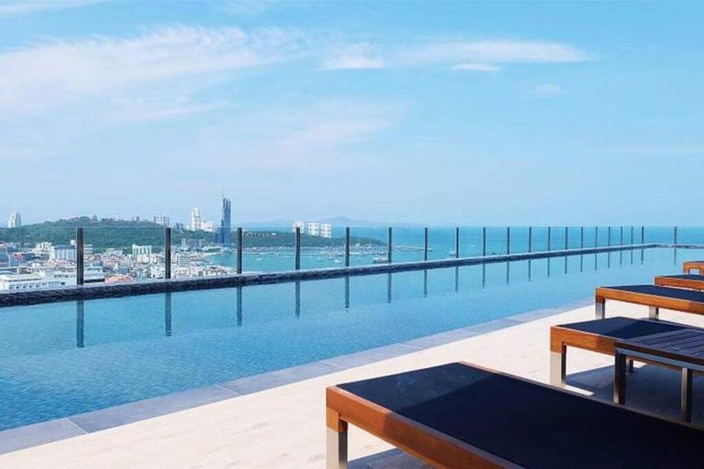 Central Pattaya - Sea View Large Balcony Condo With Infinity Pool Екстер'єр фото