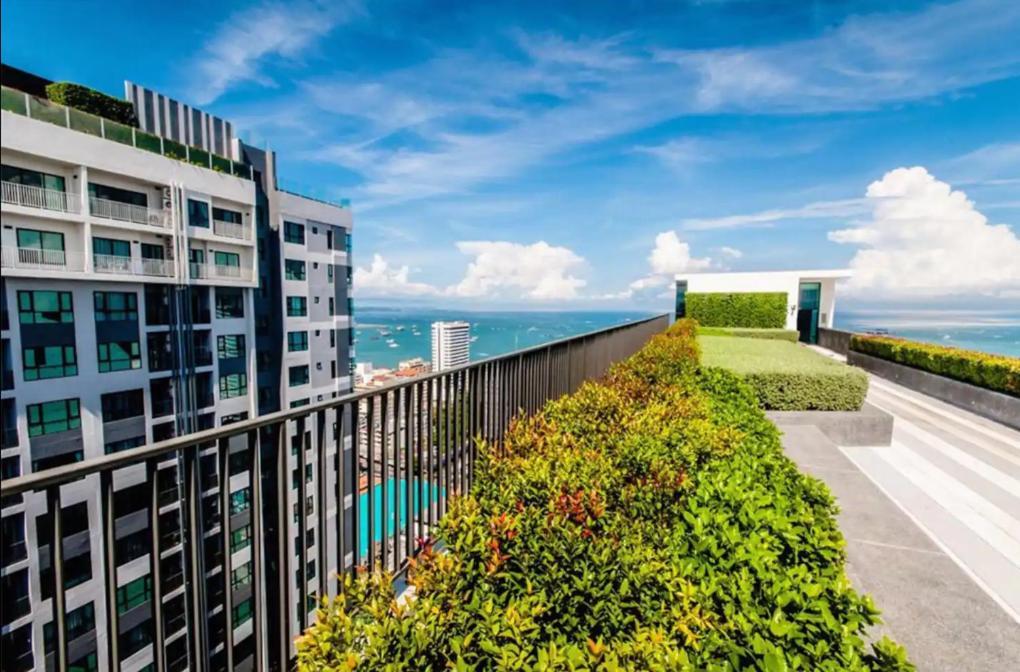 Central Pattaya - Sea View Large Balcony Condo With Infinity Pool Екстер'єр фото