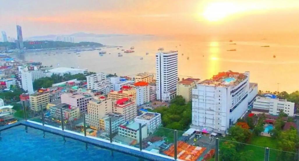 Central Pattaya - Sea View Large Balcony Condo With Infinity Pool Екстер'єр фото