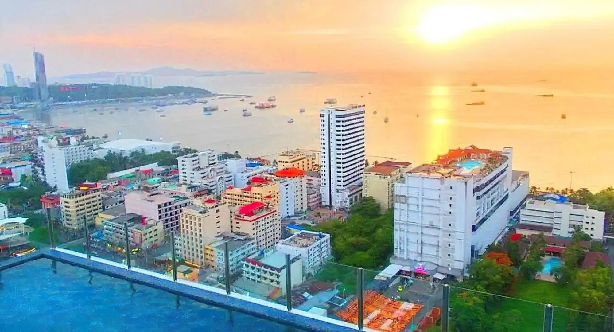 Central Pattaya - Sea View Large Balcony Condo With Infinity Pool Екстер'єр фото